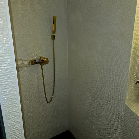 Jeva Junius 1 - Augusztus 31 Apartment