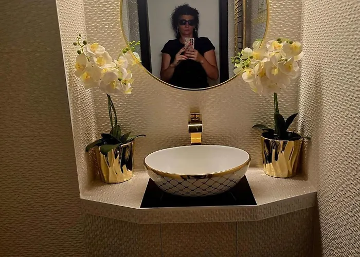 Jeva Apartman Hajduszoboszlo Junius 1 - Augusztus 31 Хайдусобосло